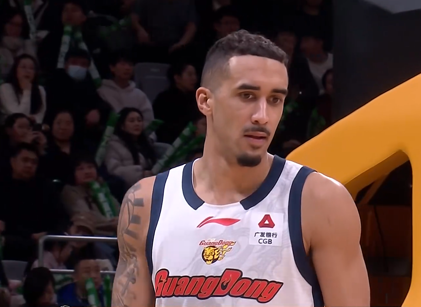 开云网址入口-广东名记质疑CBA裁判：广东队做不行，为何其他球队做就可以